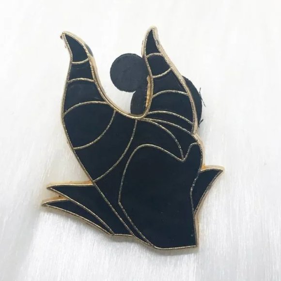 Disney Jewelry - 🔮 5/$25 Disney Character Hats Maleficent Horns Pin